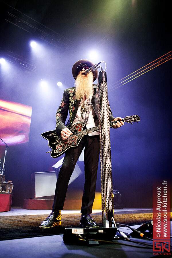 06-07-2011_zz-top