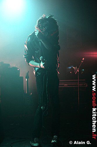 2008_05_06_i_am_un_chien_bataclan