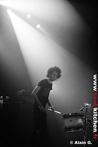 2008_05_06_i_am_un_chien_bataclan