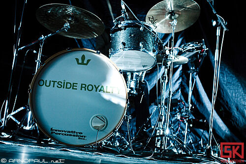 2010-03-19-outsideroyalty
