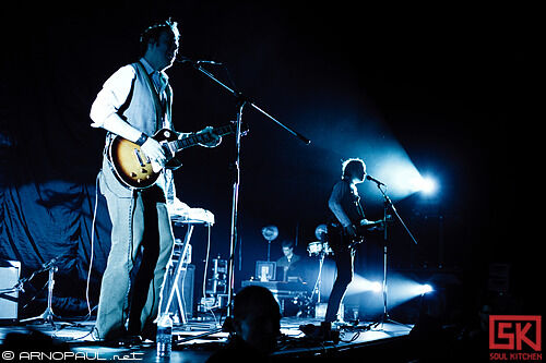 2010-03-19-outsideroyalty