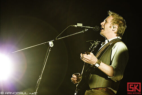 2010-03-19-outsideroyalty