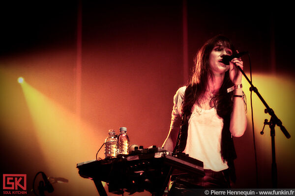  2010-07-02-charlotte-gainsbourg