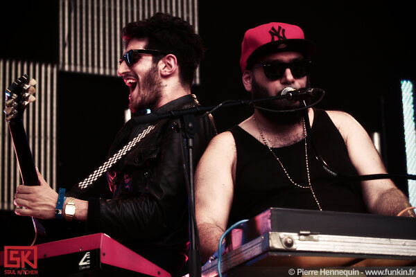 2010-07-02-chromeo