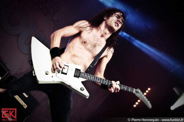  2010-07-03-airbourne