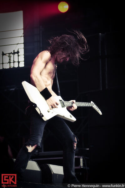  2010-07-03-airbourne