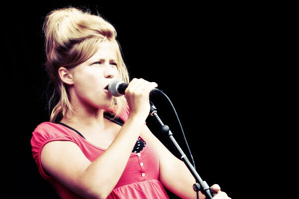 2010-07-03-selah-sue 