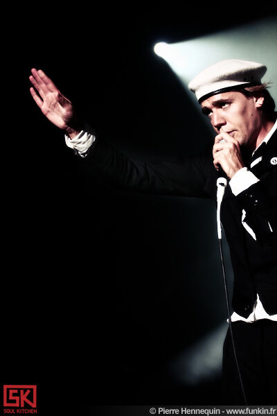  2010-07-03-the-hives