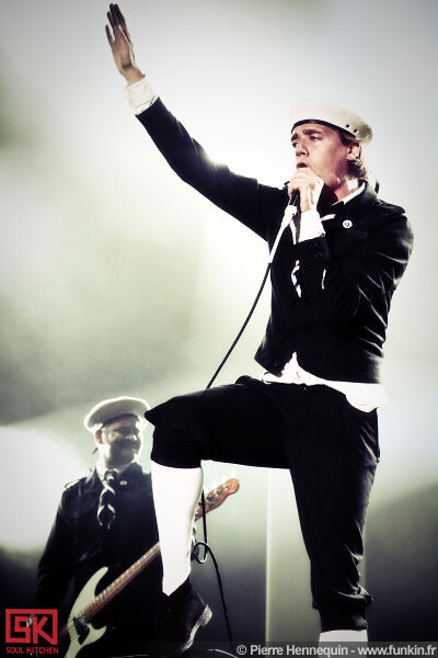  2010-07-03-the-hives