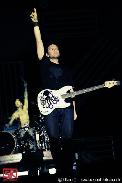 2010-08-27-blink-182