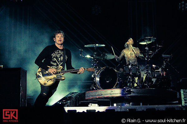 2010-08-27-blink-182