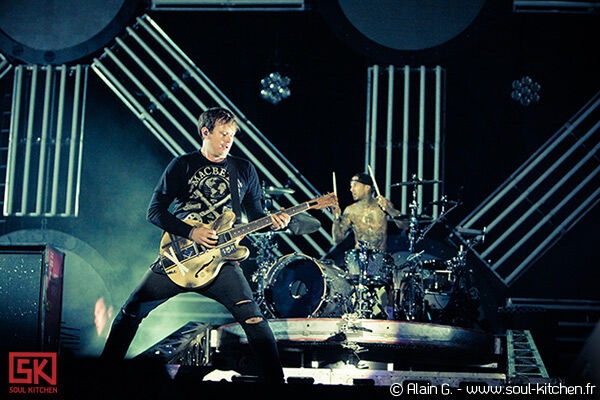 2010-08-27-blink-182