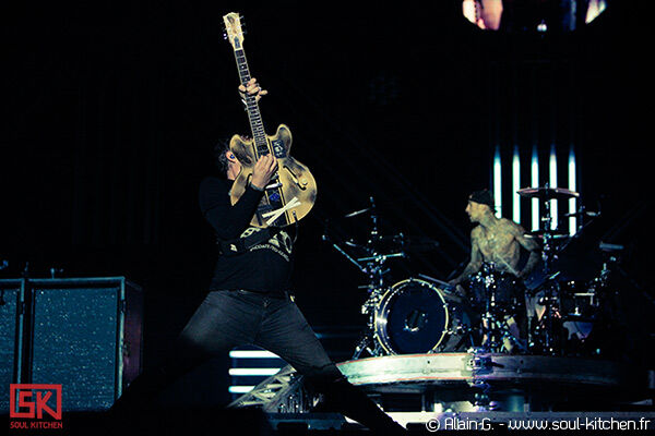 2010-08-27-blink-182