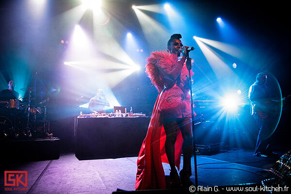 2010-10-12-morcheeba