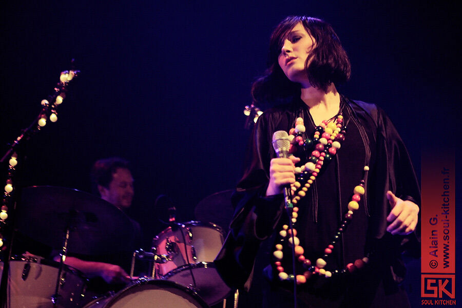 2010-12-04-sarah-blasko