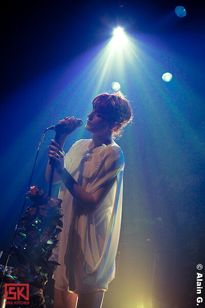 2010_02_24_florence_machine