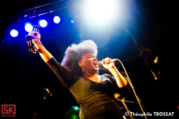 2010_03_06_thebellrays