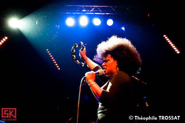 2010_03_06_thebellrays