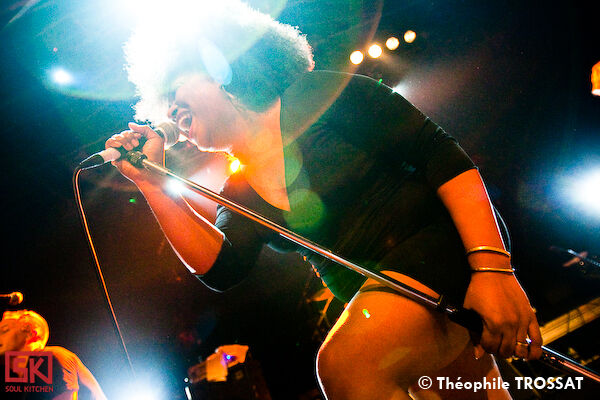 2010_03_06_thebellrays