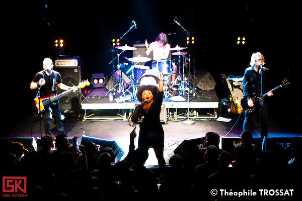 2010_03_06_thebellrays
