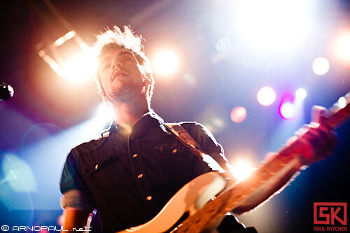 2010_03_24_twodoorcinemaclub