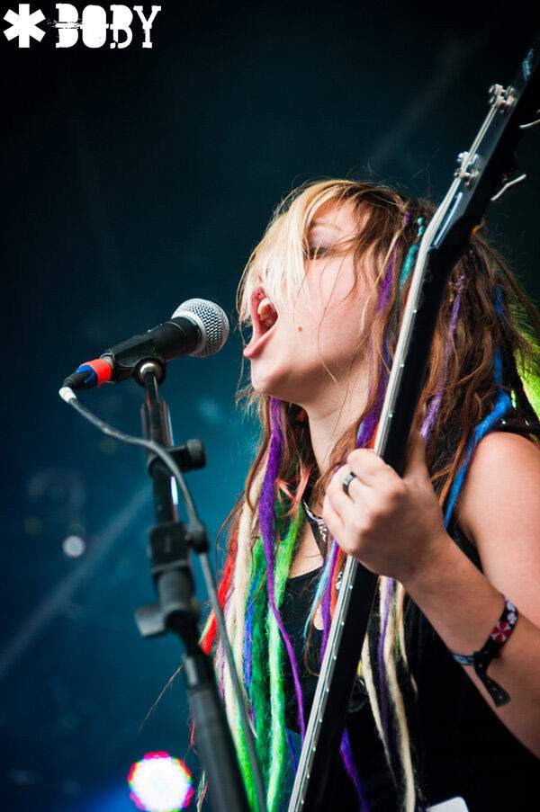 2011-08-28-cherri-bomb
