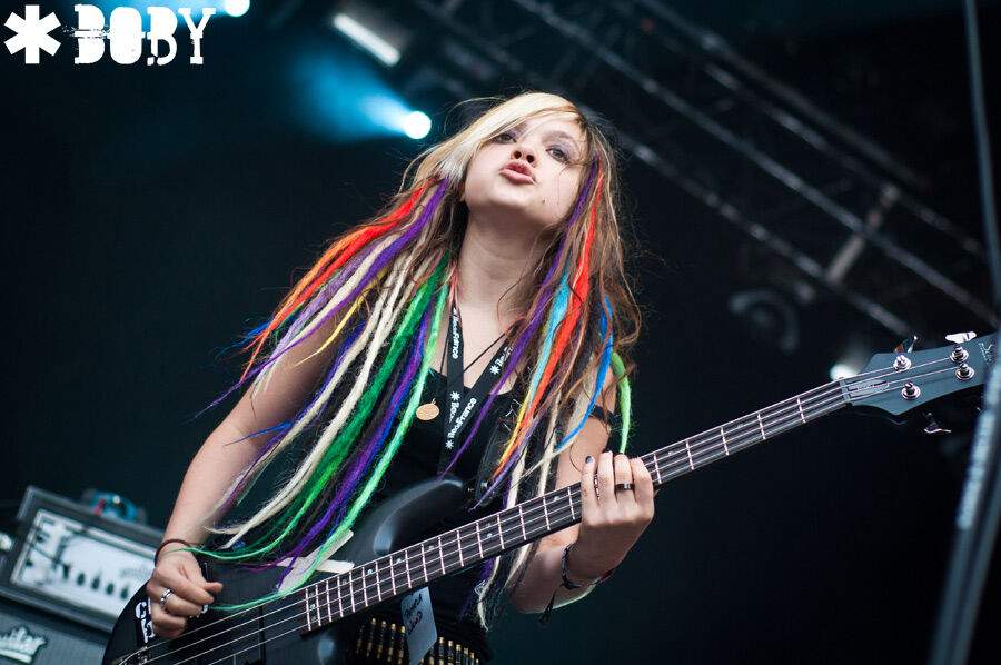 2011-08-28-cherri-bomb