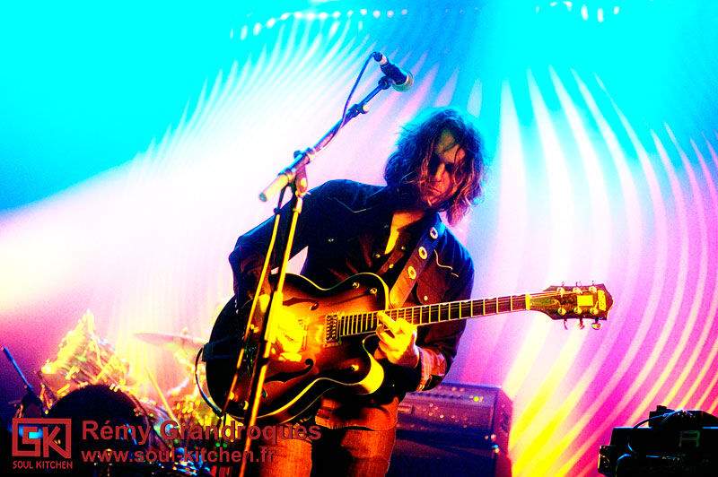 2011_02_11_TheBlackAngels