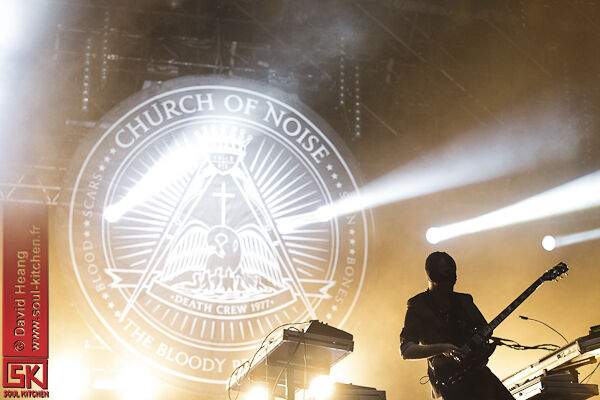 2011_07_14_bloodybeetrootsdeadcrew77