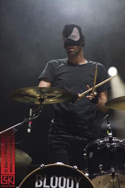 2011_07_14_bloodybeetrootsdeadcrew77