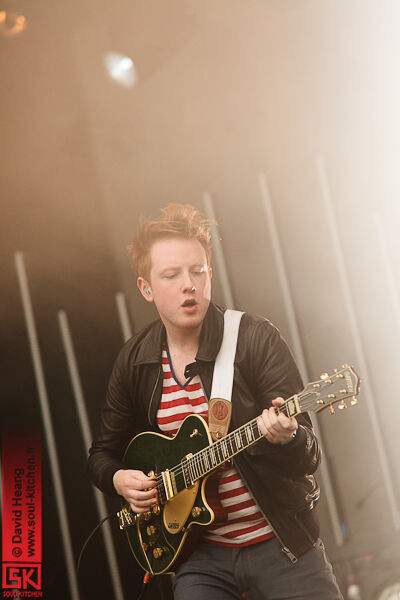 2012_07_15_twodoorcinemaclub