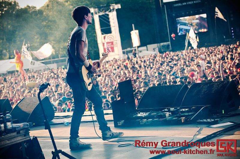 2012_19_07_Bloc_Party_LVC2012