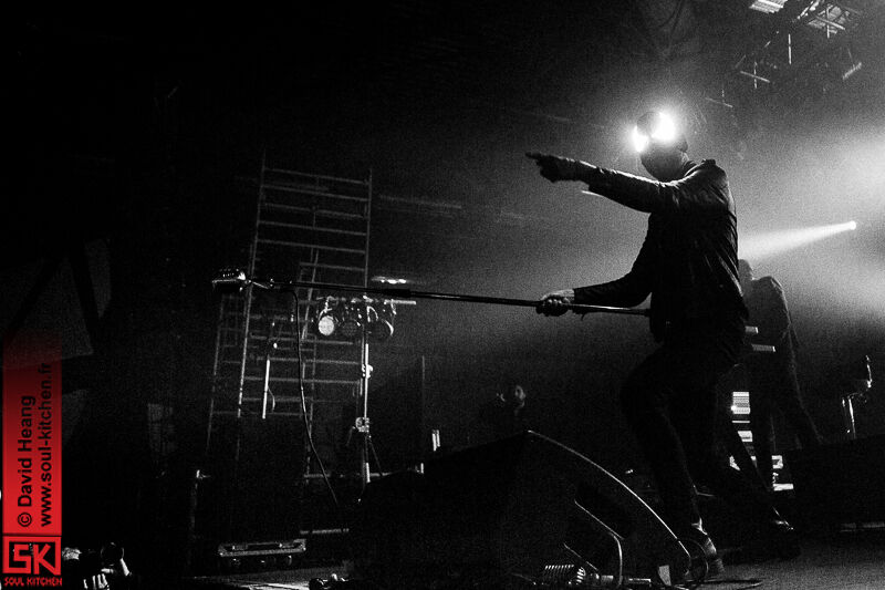 2013_03_29_thebloodybeetrootslive