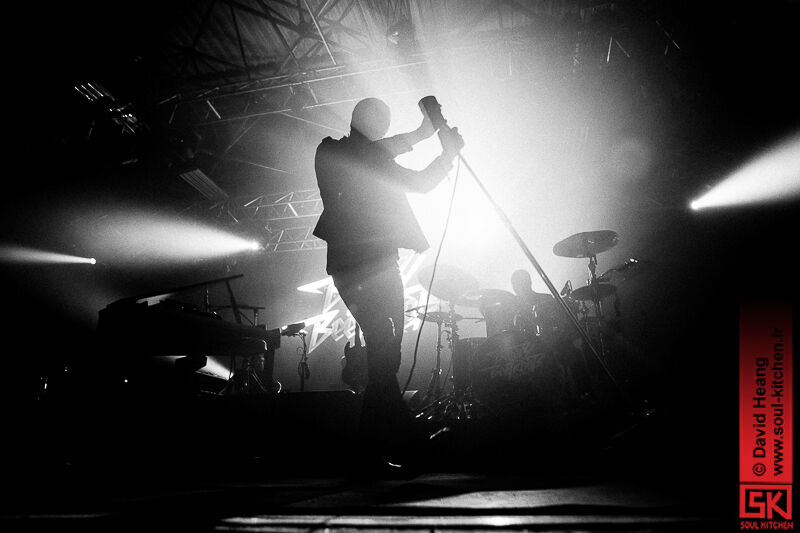 2013_03_29_thebloodybeetrootslive