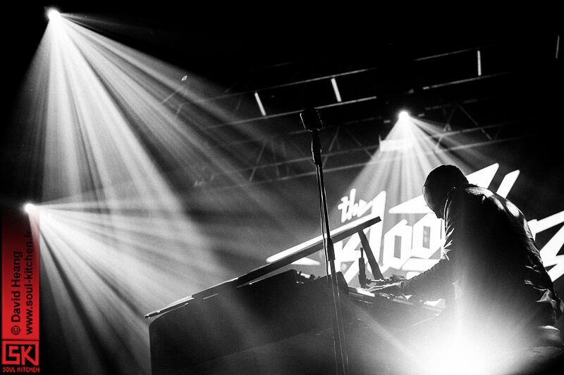 2013_03_29_thebloodybeetrootslive