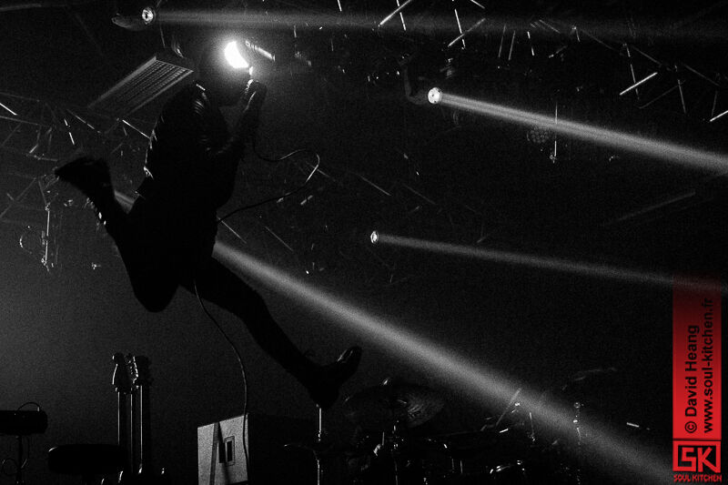 2013_03_29_thebloodybeetrootslive