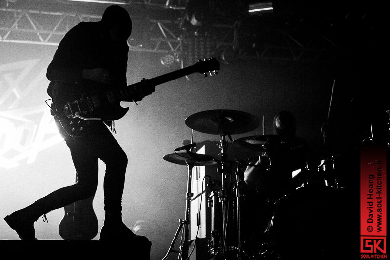 2013_03_29_thebloodybeetrootslive