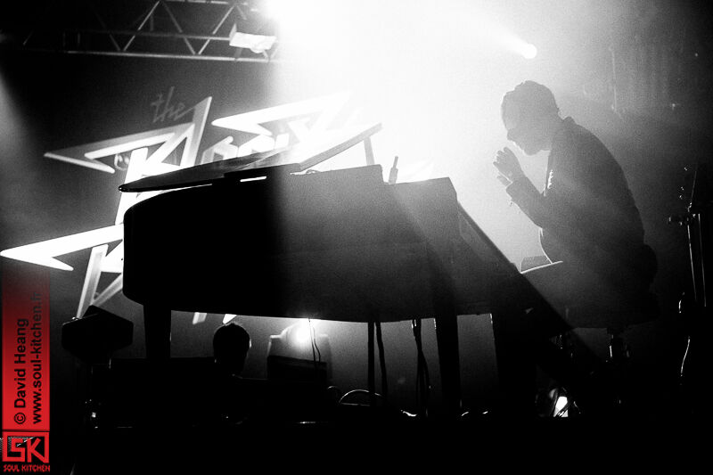 2013_03_29_thebloodybeetrootslive