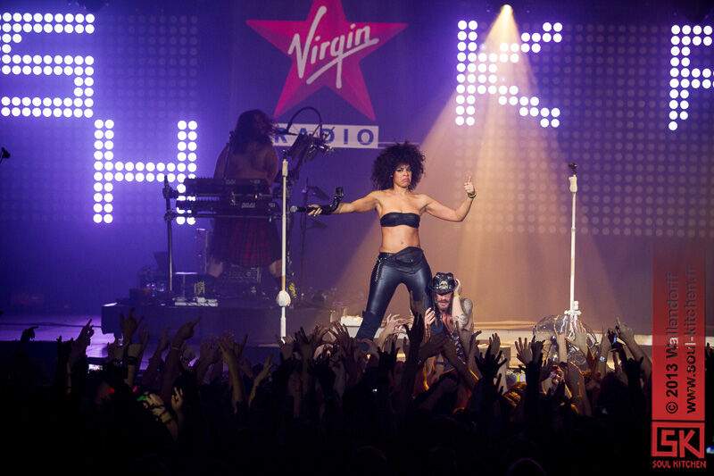 2013_12_19_virgin_radio_live