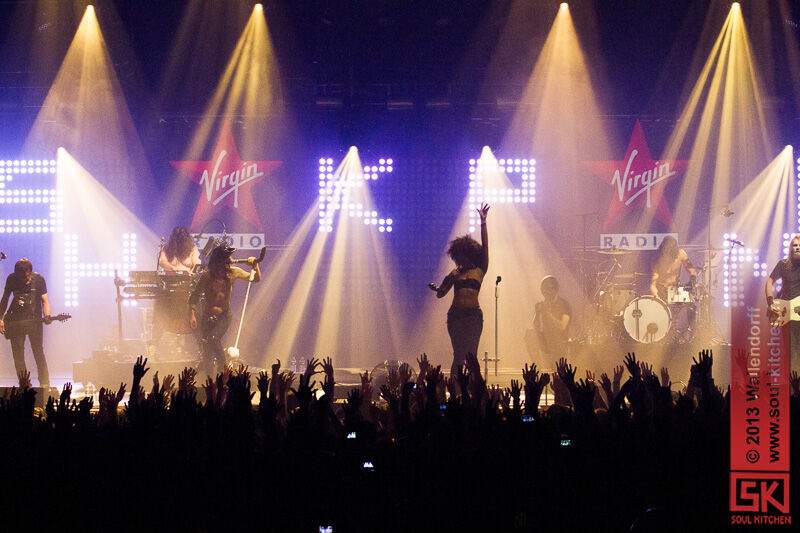 2013_12_19_virgin_radio_live