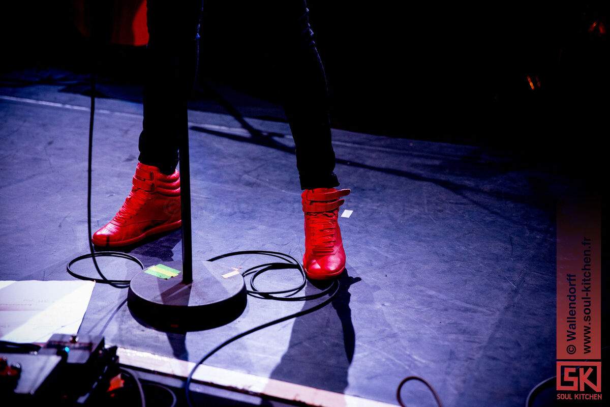 20150506_nico_and_the_red_shoes