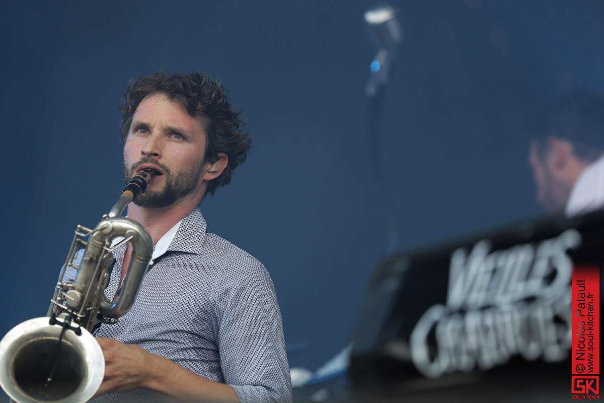 2015_08_07-Carav-live
