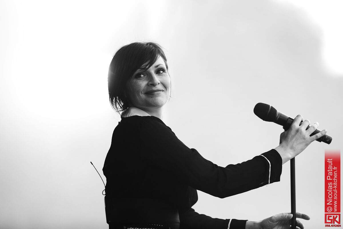 2015_08_07-Carav-live