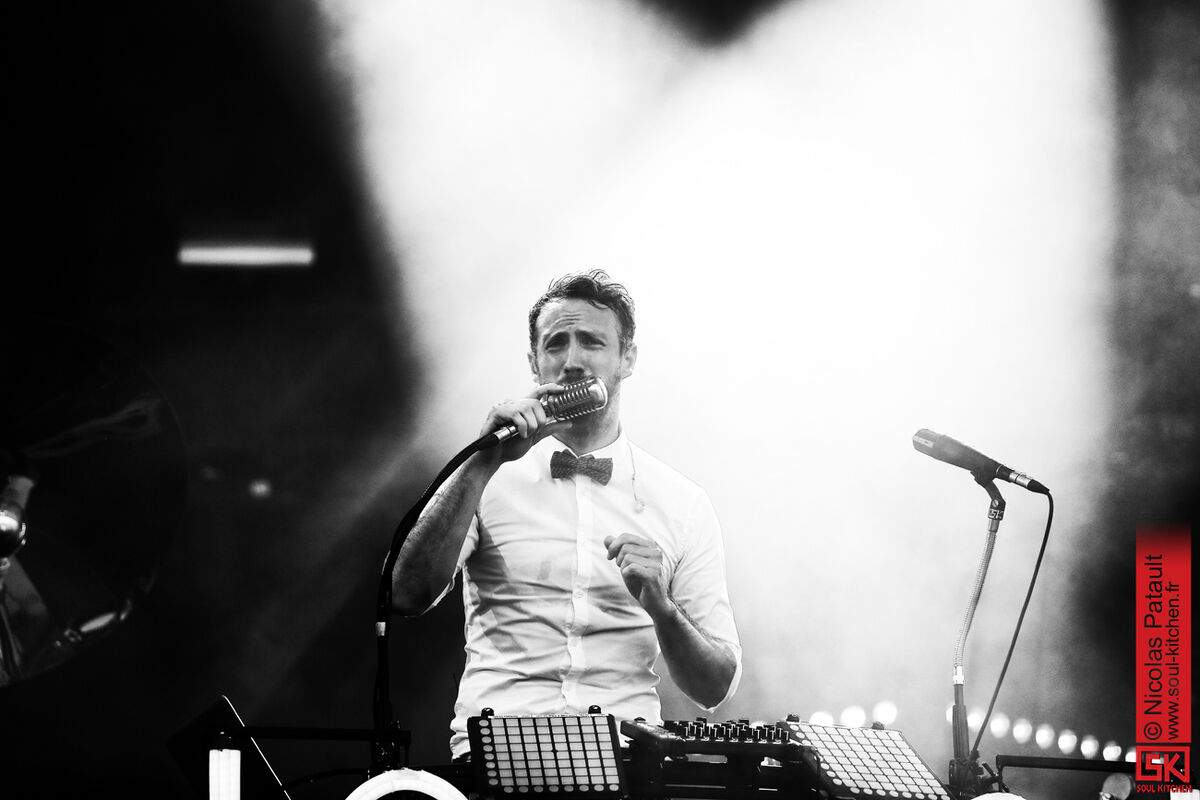 2015_08_07-Carav-live