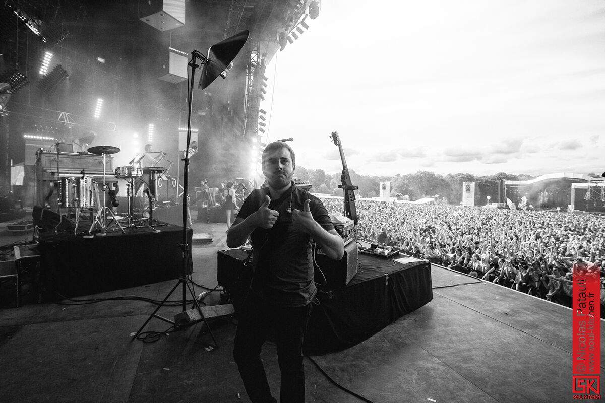 2015_08_07-Carav-live