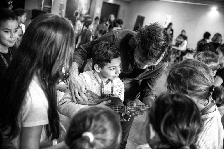 Martin Luminet et les enfants de l’ALAE