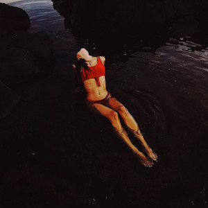 Tess - Scars And The Moon