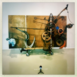 Benjamin Fincher - Relief Bleu Augmenté (installation Sonore Au Musée)
