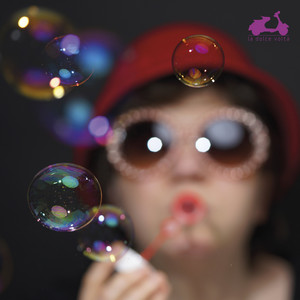Philippe Katerine - Bubbles: Dana Ciocarlie & Friends