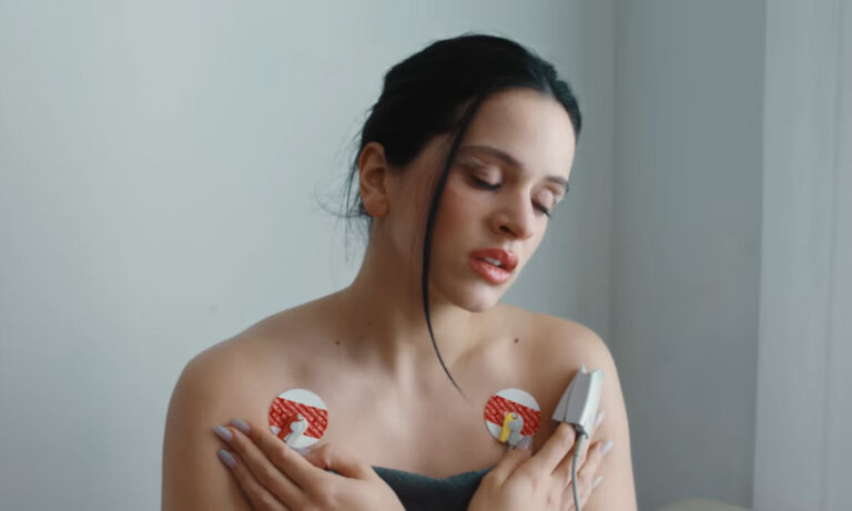 Rosala-berghainavecbjrketyvestumor